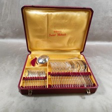 Ménagère 12 personnes 37 pièces Saint Médard Métal argenté Poinçon d'Orfèvre