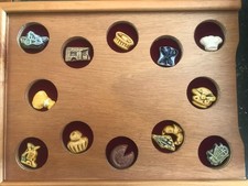 Série complète de 13 fèves " LES ROIS GOURMANDS 1990, PRIME " ramasse monnaie