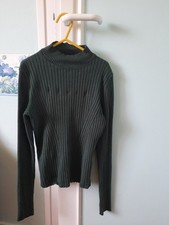 PULL FEMME TM BERSHKA VERT FONCE COL MONTANT TRES BON ETAT
