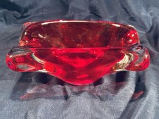 Joli ancien cendrier en verre