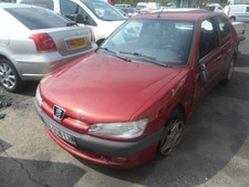 Charniere de capot PEUGEOT 306