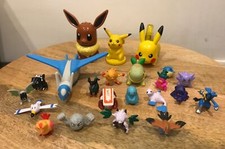 Lot de 17 mini POKEMON  Bandai Nintendo - R/L W  China + 5 Figurines