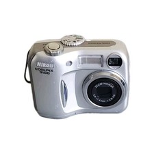 Nikon Coolpix 3100 Appareil Photo Numérique 3.1MP Argent Compact Fonctionnel