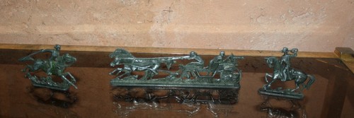 Figurines rond bosse - 3,