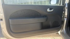 Garniture porte avant gauche RENAULT TWINGO 2 PHASE 1 8200952644