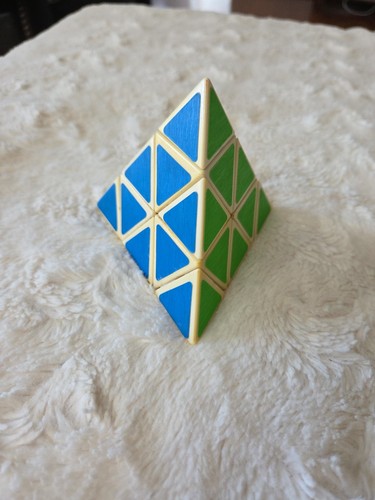 Vintage 1980 pyraminx - ,