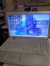 SONY VAIO 15"5 windows 11 /office pro plus /600gb dd/6gb ram/ chargeur bat neuve