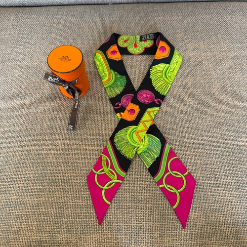 Foulard hermès sergé de - hermès,