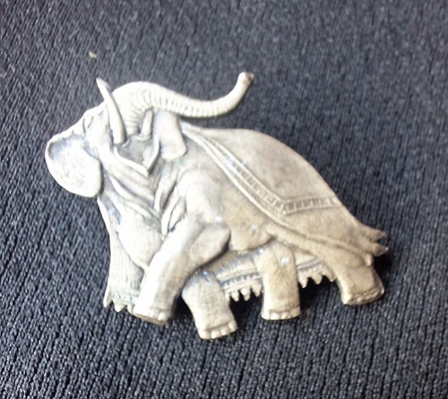 Broche elephant fume que - broche, ne
