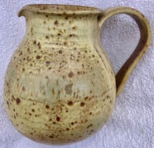 pichet , broc ,cruche ,en