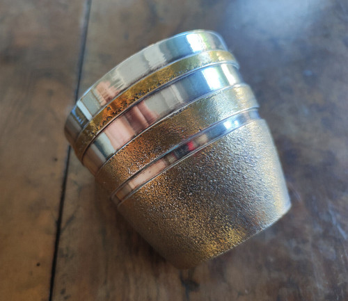Gobelet bronze argent patine