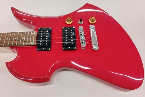 Guitare électrique rouge