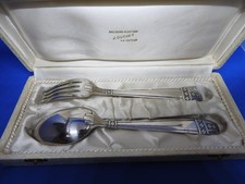 Couverts anciens en métal