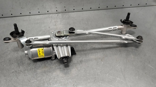 Moteur tringlerie essuie - +,