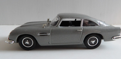 Aston martin db5 sans - 1/43,