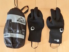 PANTALON IMPERMEABLE MC KINLEY + GANTS TAILLE 10 ANS ETAT NEUF +++