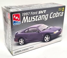 AMT 1/25 Ford Mustang Cobra SVT 1997 Plastic Scale Model Car Kit 