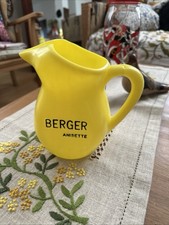 Ancien pichet pot à eau