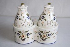 Ancien service huilier vinaigrier en faïence de Moustiers, hauteur 15.5 cm