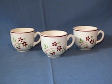 3 tasses vintage en faïence