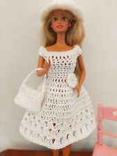 Robe Barbie Poupée Avec