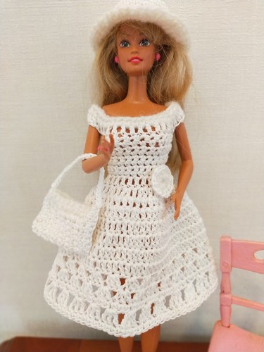 Robe barbie poupée avec - robe,