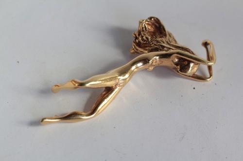 Pendentif design femme - femme, nue