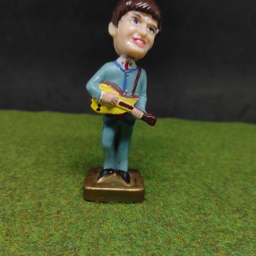 The beatles figurine - the,