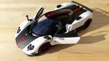 1/18 Mondo Motors Pagani Zonda Cinque