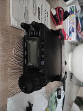 YAESU FT-857D HF/VHF/UHF ALL MODE Transceiver 50/144/430MHz 