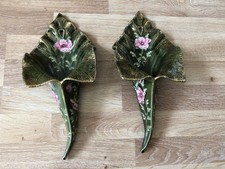 Ancienne Paire de Bouquetière Murales Cornet Vase En Faïence À décor floral