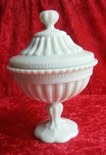 Drageoir en opaline de foire blanche ( Portieux ?)