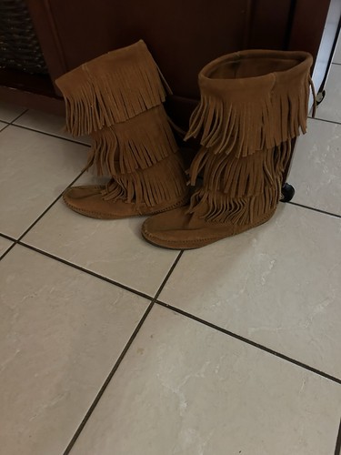 Minnetonka fringe boots 3layer - minnetonka,