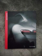 Livre FERRARI Yearbook 2019