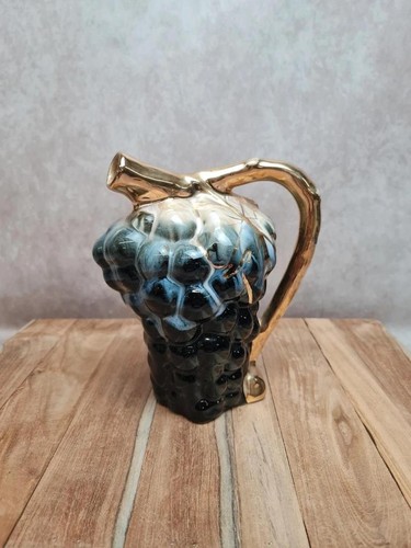 Carafe barbotine vintage