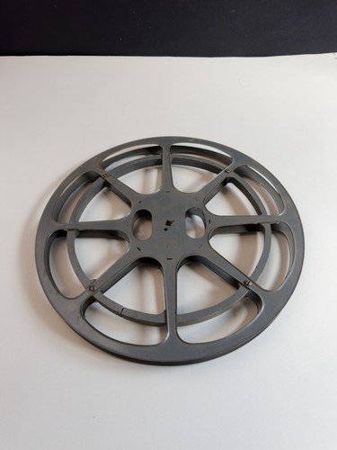 Une bobine cinéma ancienne - bobine,