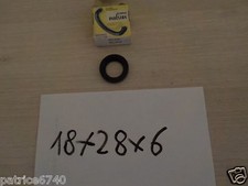 JOINT SPI MOTO.CYCLOMOTEUR....18X28X6.