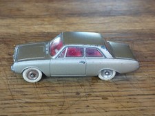Dinky Toys Voiture Ford Taunus