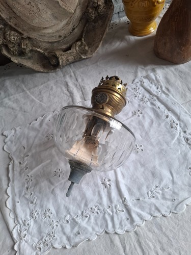 Reservoir lampe petrole - reservoir, a