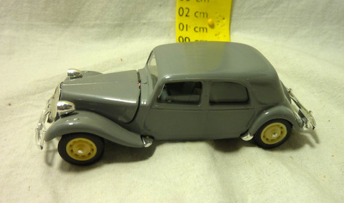 Voiture citroen - 1/43,