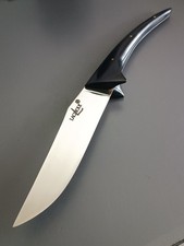 COUTEAU A FROMAGE, PHILIPPE STARCK, manche bakélite.