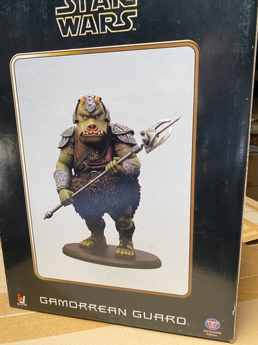 Gamorrean guard statue - 1:5,