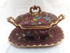 Soupière et plat présentoir