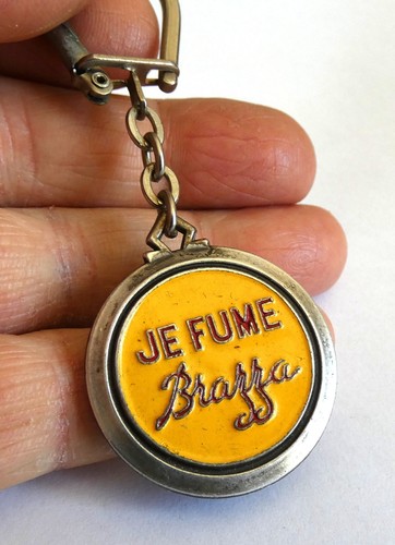 Ancien porte clé - je, fume
