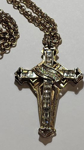 Pendentif croix religieuse - croix,