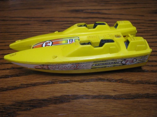 Tomy boat tornado catamaran - tomy,