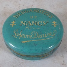 Ancienne Boite métal
