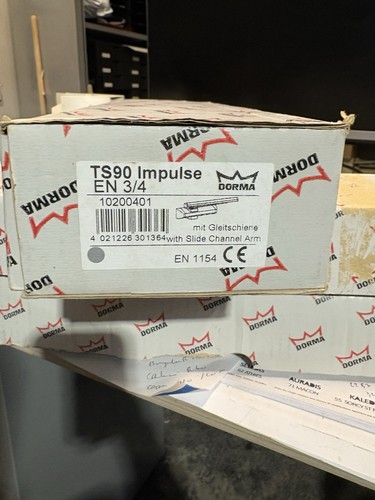 Ferme porte dorma 90 - ts,