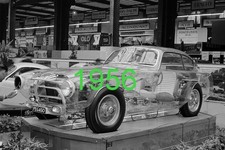 RARE PHOTO 20x30 cm .......... COUPE PEGASO EN TRANSPARENCE, SALON DE PARIS 1956