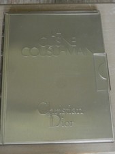 Rare livre 'la cuisine cousu main'  Christian Dior Collection 1972
